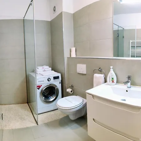 My Place In 7 Nights Minimum Apartman