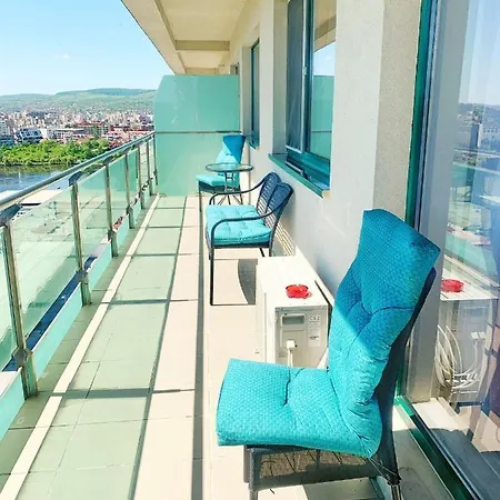 My Place In 7 Nights Minimum Apartment
