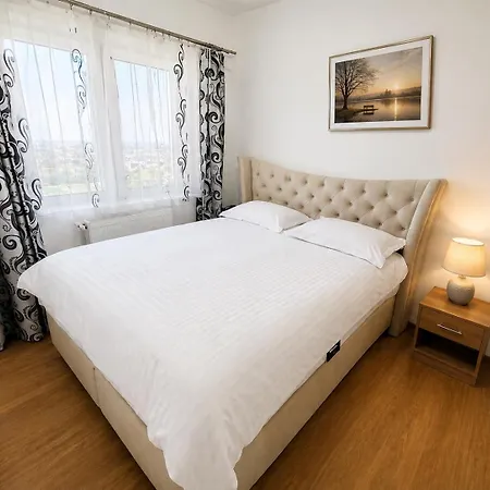 My Place In 7 Nights Minimum * Kolozsvár