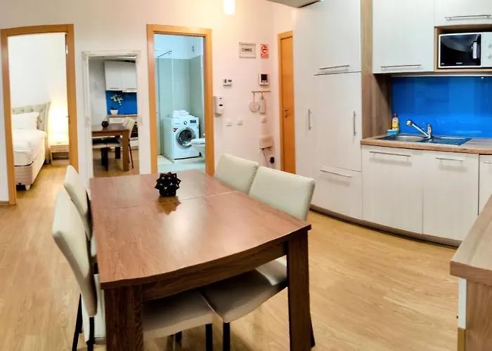 My Place In 7 Nights Minimum *